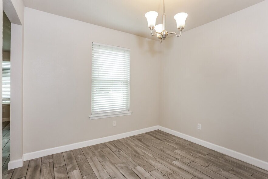 Building Photo - 1330 Heather Run Dr