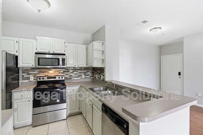 Building Photo - 5507 Legacy Crescent Pl