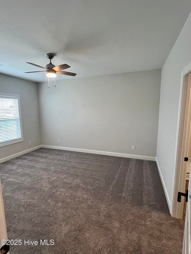 Building Photo - 2105 N Kali Ln