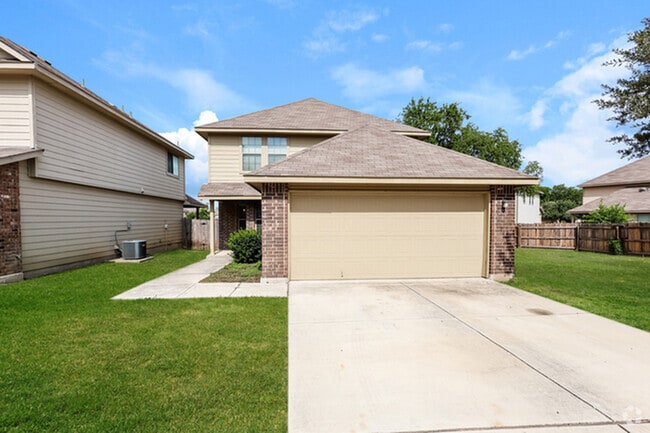 Building Photo - 2615 Majestic Dr