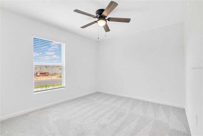 Building Photo - 2494 McKinley Dr