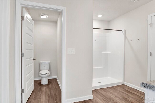 Building Photo - 5249 Peach Dr