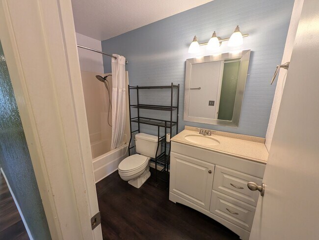 Building Photo - 3 Bedroom House in the Pernie Trail Park N...