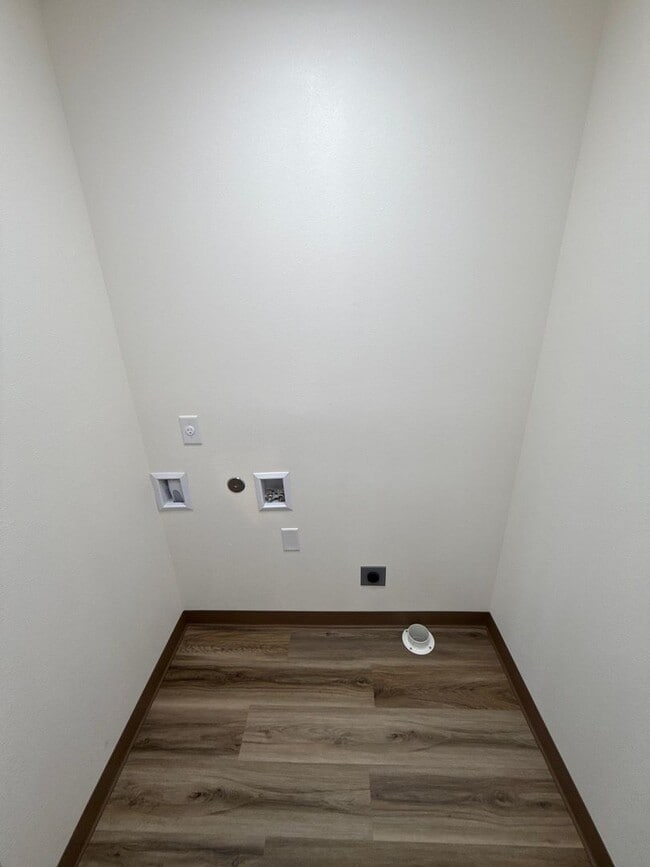 Building Photo - 4435 Campbell Dr SE