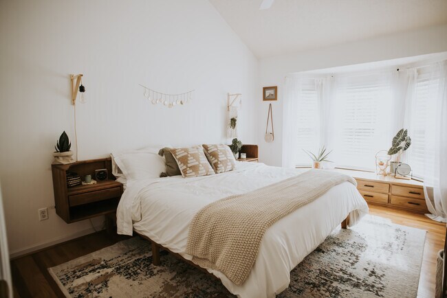 Building Photo - 10804 Trojan Hill Dr