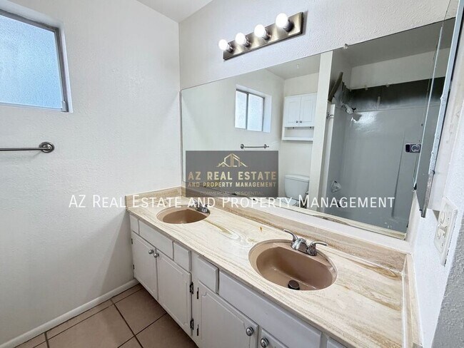 Building Photo - 4403 W Keating Cir