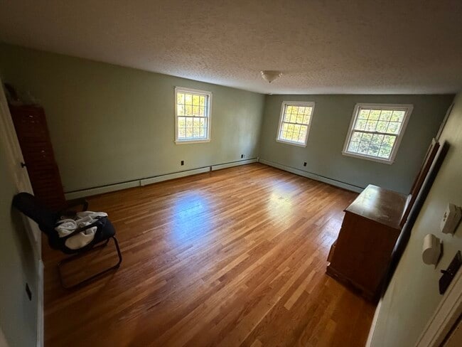 Building Photo - 131 E Washington St