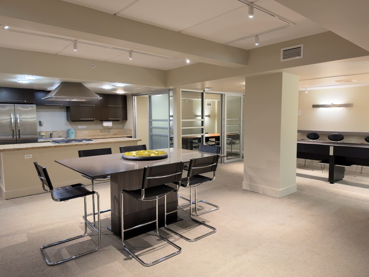 Building Photo - 2911 2nd Ave