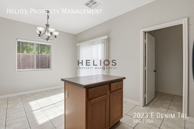 Building Photo - 2023 E Denim Trail