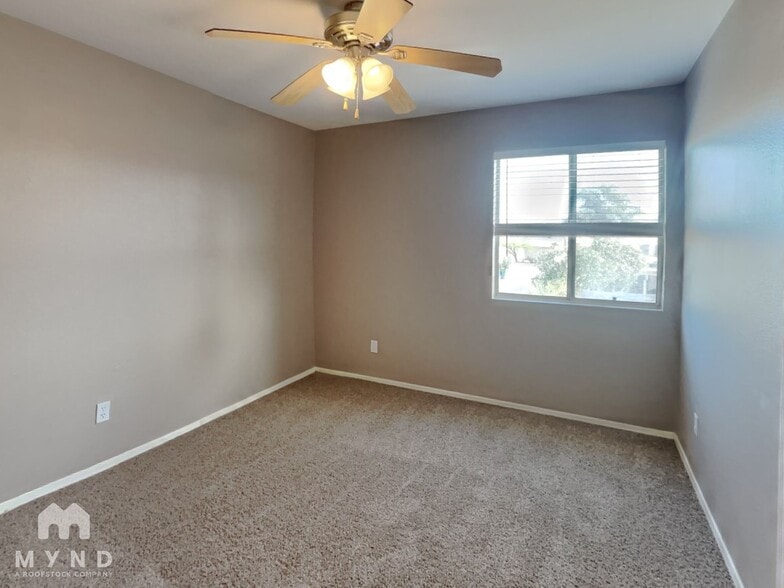 Building Photo - 8620 N Cantora Way