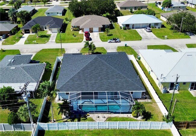 Primary Photo - 4523 SW 7th Pl