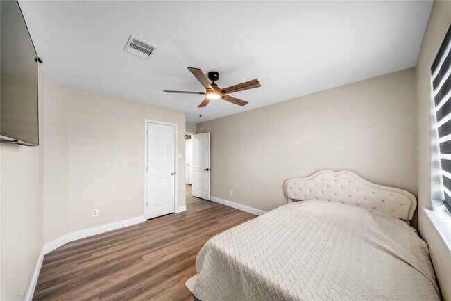 Building Photo - 24503 Stone Falcon Ct