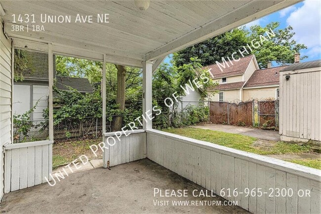 Building Photo - 1431 Union Ave NE