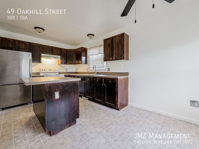 Building Photo - 49 Oakhill St