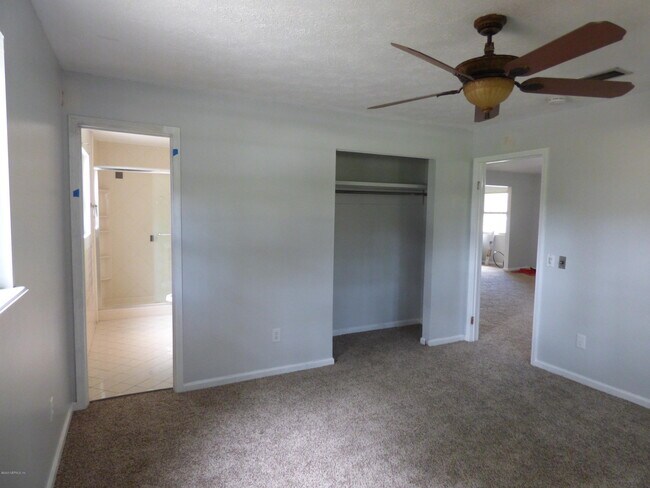 Building Photo - 13203 Yellow Bluff Rd