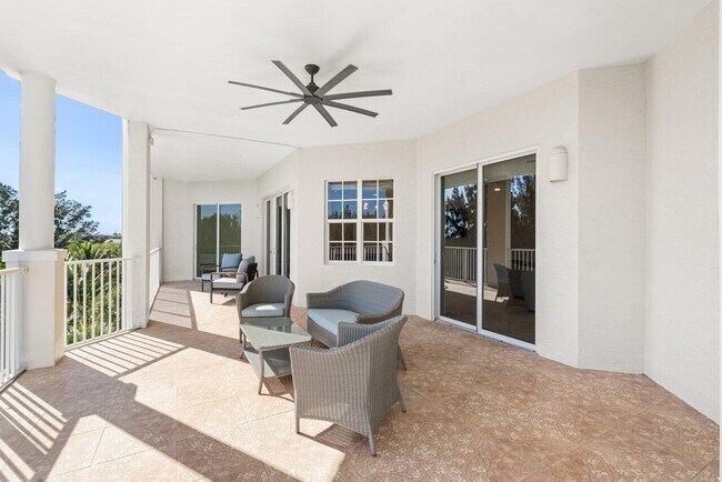 Building Photo - 3000 Jimmy Buffett Mem Hwy