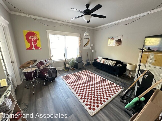 Building Photo - 4 br, 4 bath House - 962 MLK Parkway