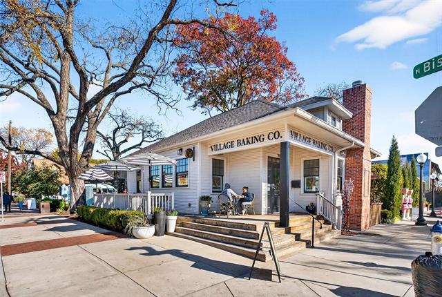 Building Photo - 439 W 9th St