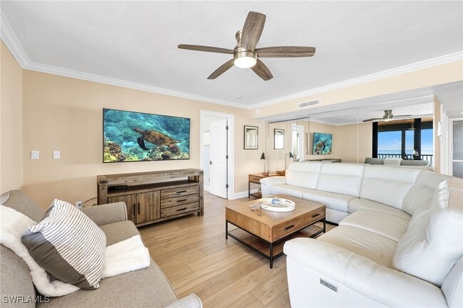 Building Photo - 9653 Gulf Shore Dr