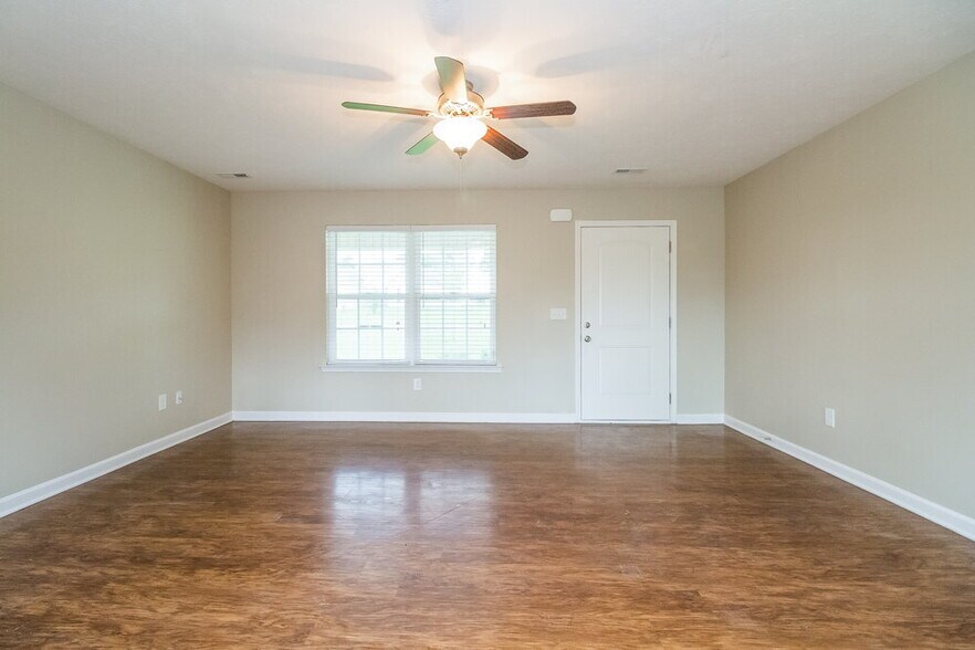 Building Photo - 624 Big Hurricane Dr