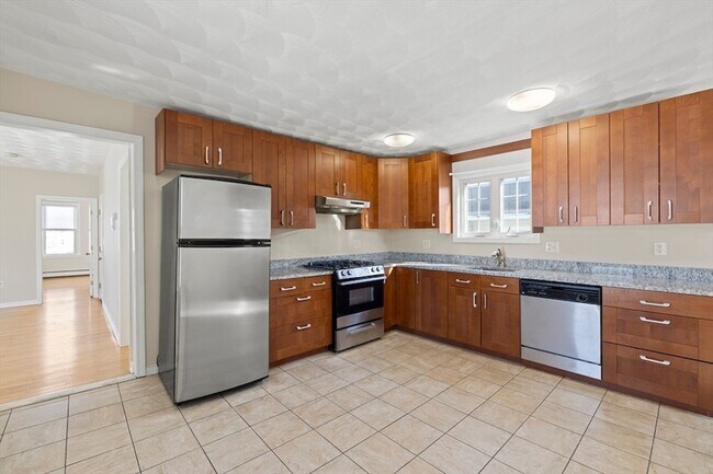 Building Photo - 88 Pearl St