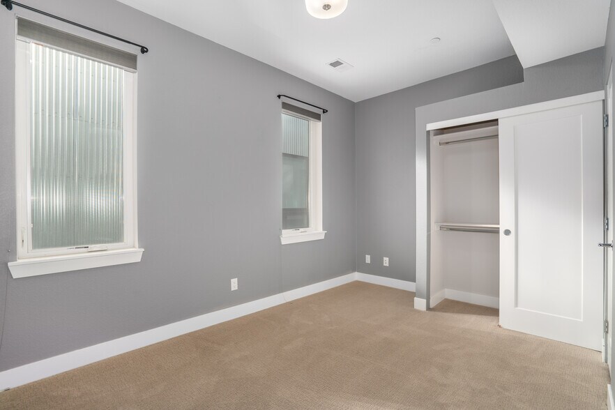 Building Photo - 4144 Tennyson St