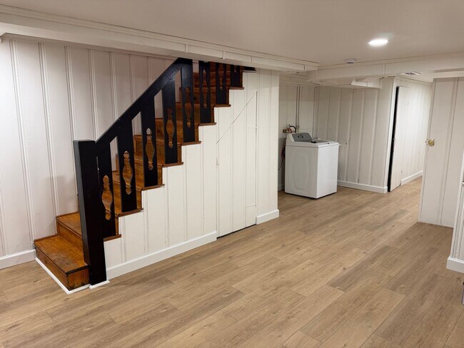 Building Photo - Brand new renovation 2bed 1.5bath