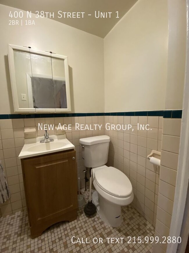 Building Photo - Two bedroom apartment in Powelton Village !