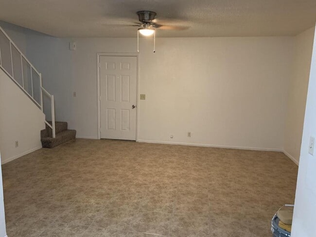 Building Photo - 3412 W El Caminito Dr
