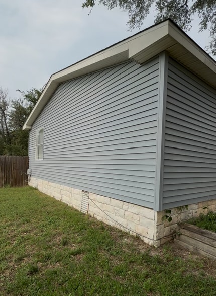 Building Photo - 236 Rosemont