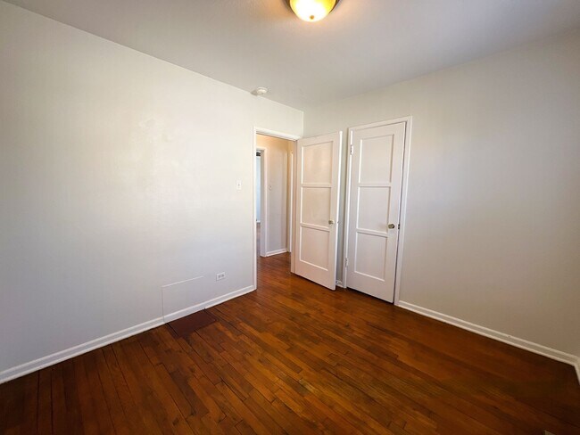 Building Photo - Lovely Home in Chafee Park Ready to Go!