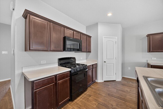 Building Photo - 21311 Orono Hts Trl