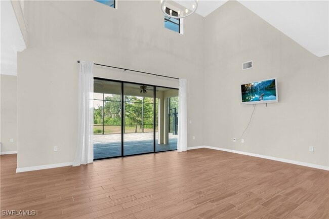 Building Photo - 11884 Boxelder Way