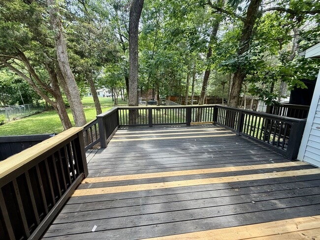 Building Photo - 3346 Oak Trees Ct