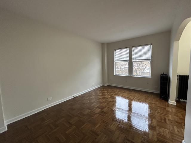 Building Photo - 1 bedroom in Chicago IL 60657