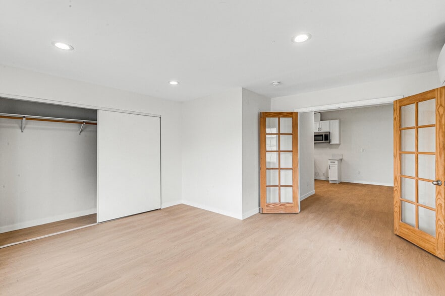 Building Photo - 1144 S Wooster St