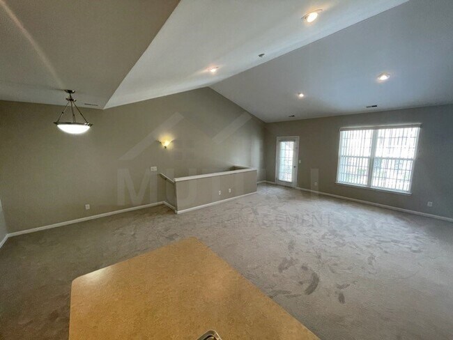 Building Photo - 40564 Blythefield Ln