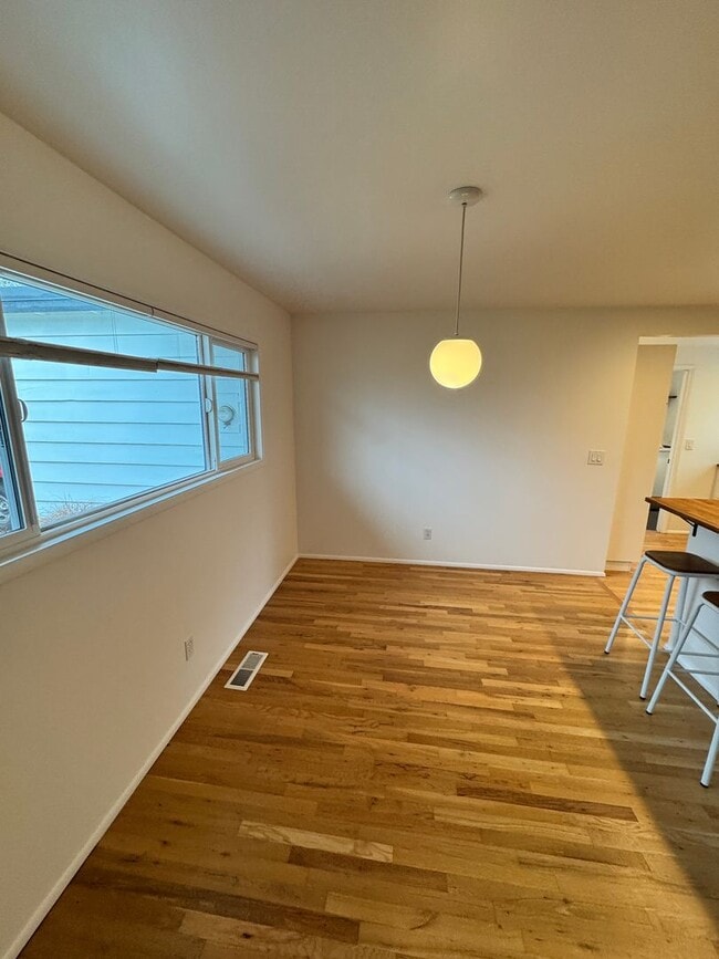 Building Photo - Beautifully remodeled 4 bedroom with ADU! PVT backyard, garage pets ok!