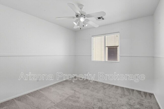 Building Photo - 17516 W Maui Ln
