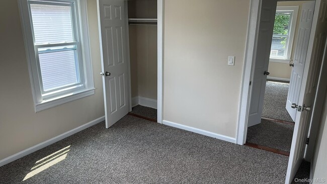 Building Photo - 28 Stowe Pl