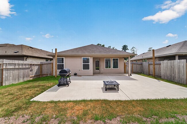 Building Photo - 24410 Oriole Summit Dr