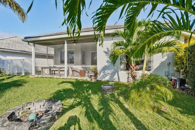 Building Photo - 2622 Country Golf Dr