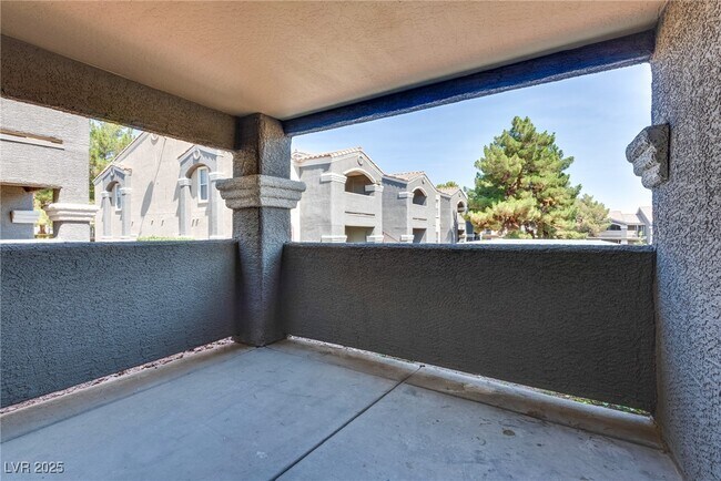 Building Photo - 5055 W Hacienda Ave