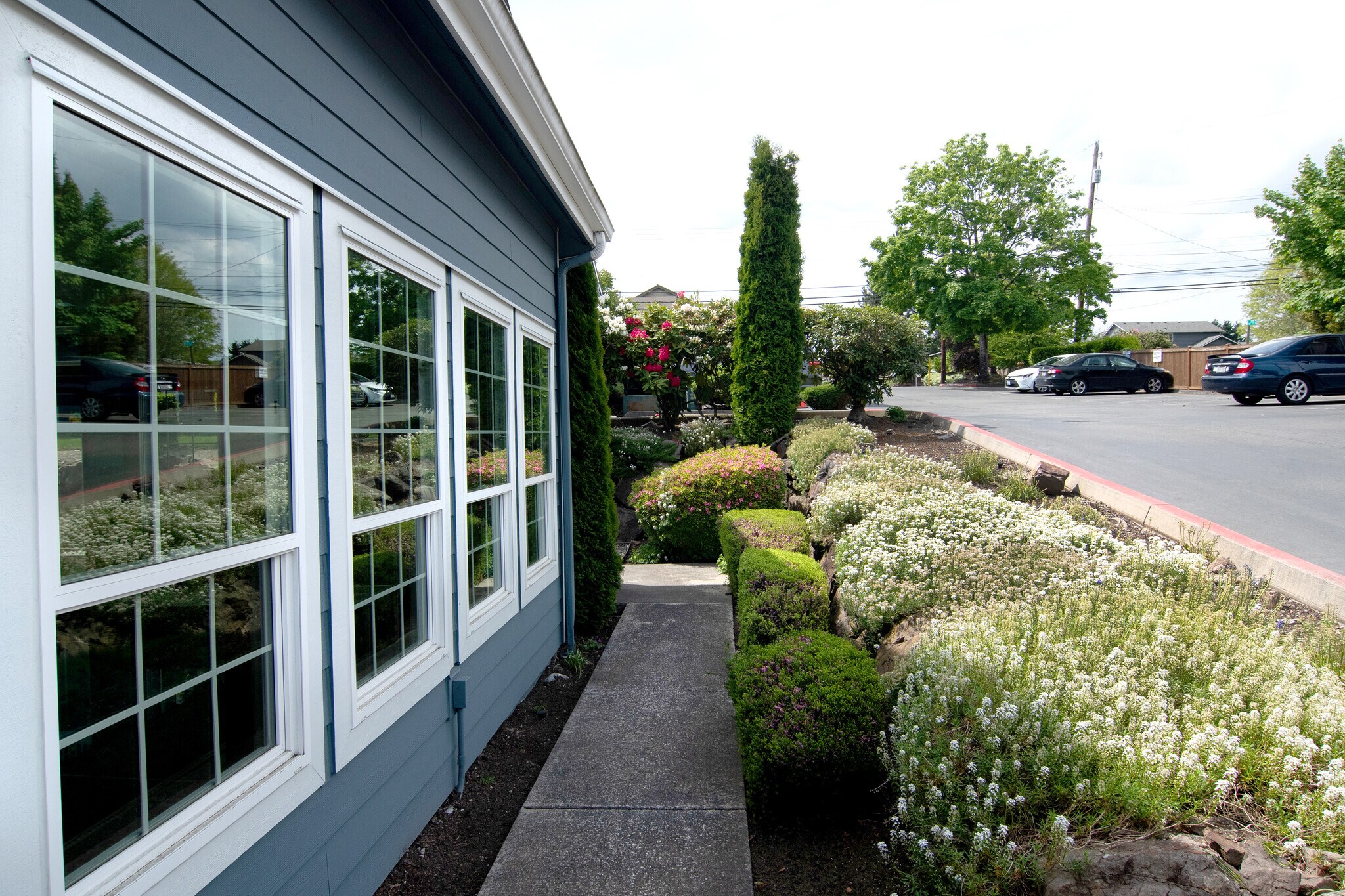 Building Photo - 16817 Larch Way