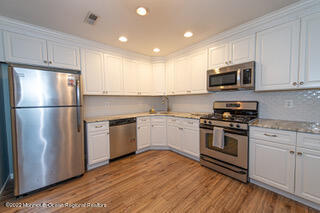 Building Photo - 174 Tulip Ln