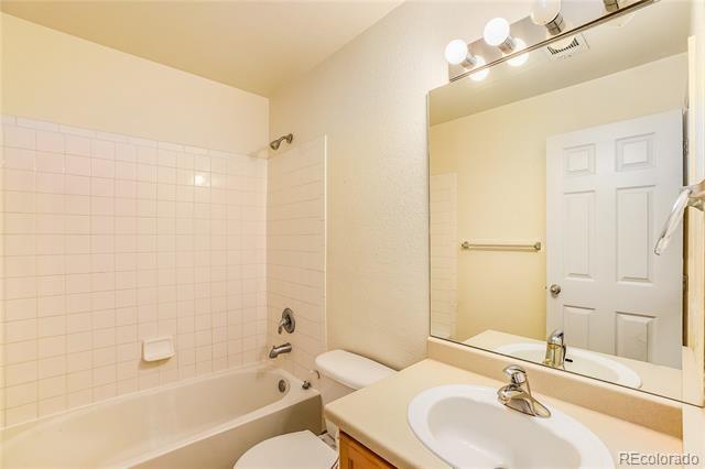 Building Photo - 9753 E Carolina Pl