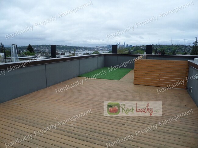 Building Photo - Stunning 4-Bedroom Newer Construction w/Huge VIEW Rooftop Deck in Fremont!!