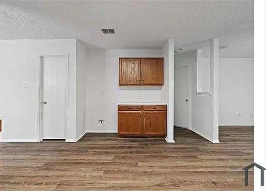Building Photo - 1665 Stonehaven Pl