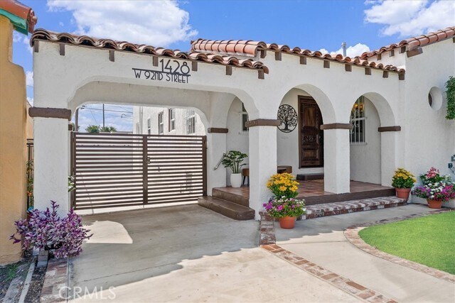 Building Photo - 1428 W 92nd St