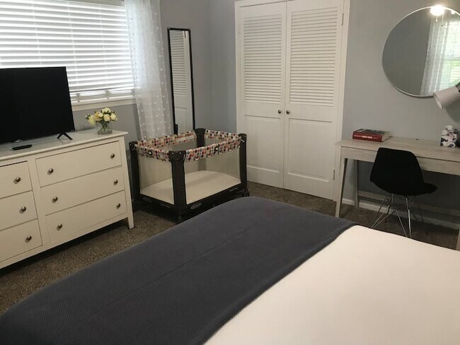 BR #2, Pack 'N Play, Desk, Roku TV - 501 Rogers Way